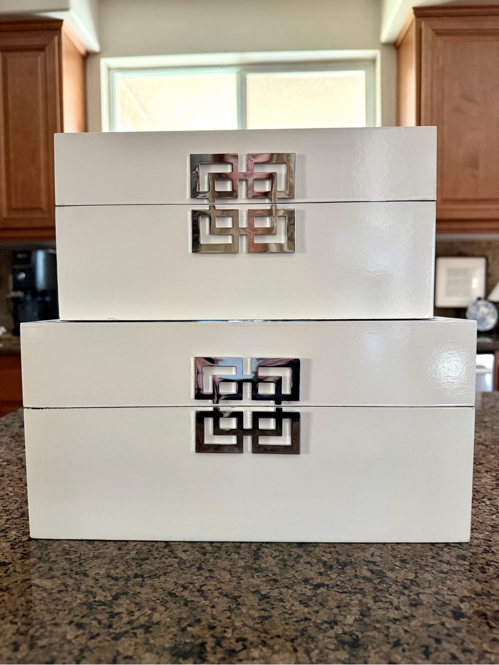 Z Gallerie Ming Boxes Set of 2 White Lacquer Silver Accent Decorative Boxes
